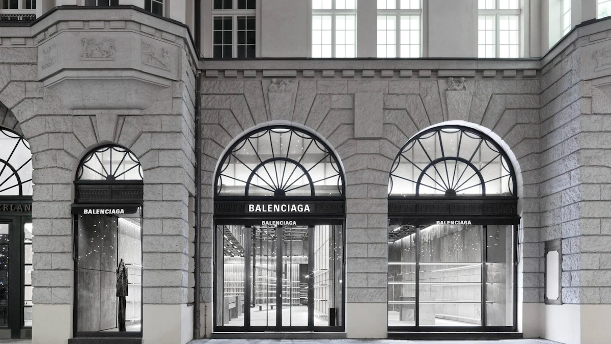 Balenciaga Thương hiệu thời trang cao cấp nổi tiếng thế giới
